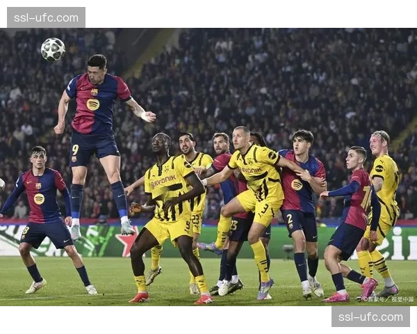 莱万参加巴萨完整合练，有望在周末对阵塞尔塔的比赛中复出